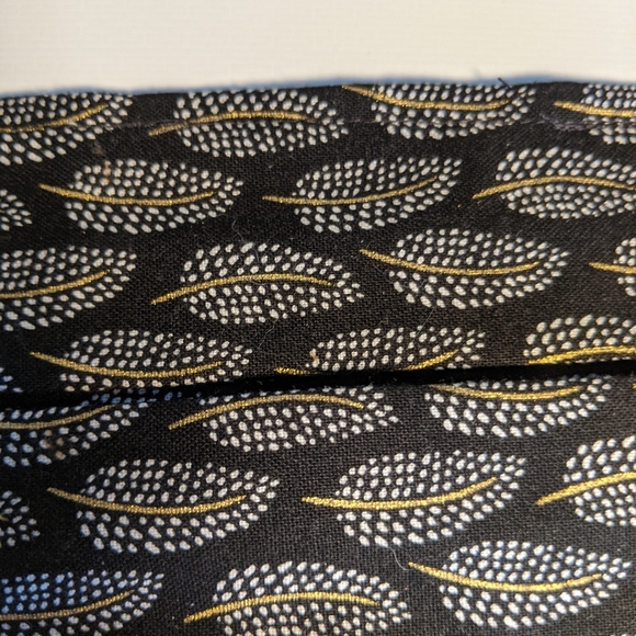 2/22$ Mix them up! Face mask - Picture 5 of 8